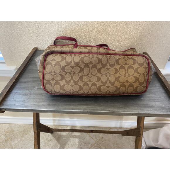 Womens Coach tote bag - Picture 6 of 9